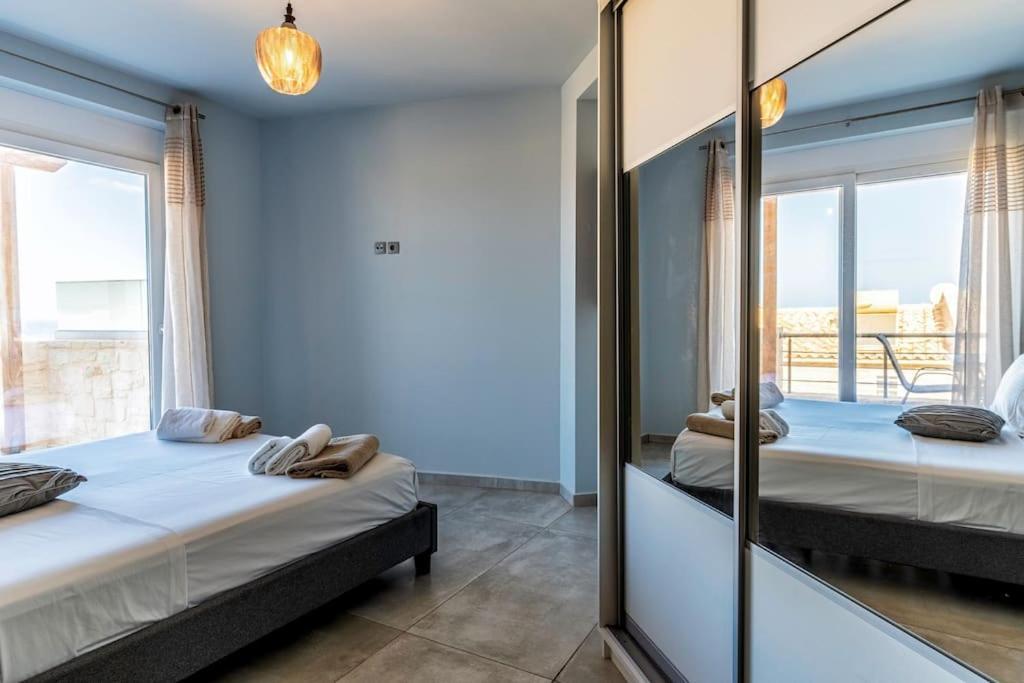 Zefyros Suite , Seafront Retreat ! Panormos  Exterior photo