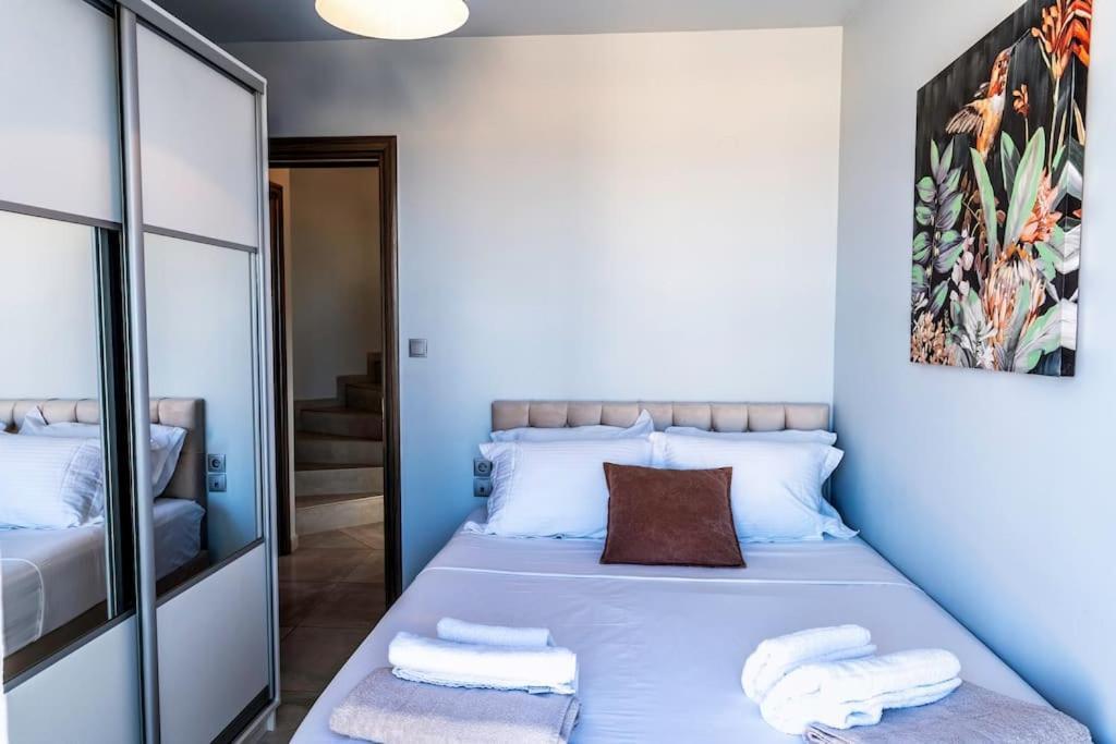 Zefyros Suite , Seafront Retreat ! Panormos  Exterior photo